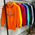 هودی کلاهدار داخل کرک