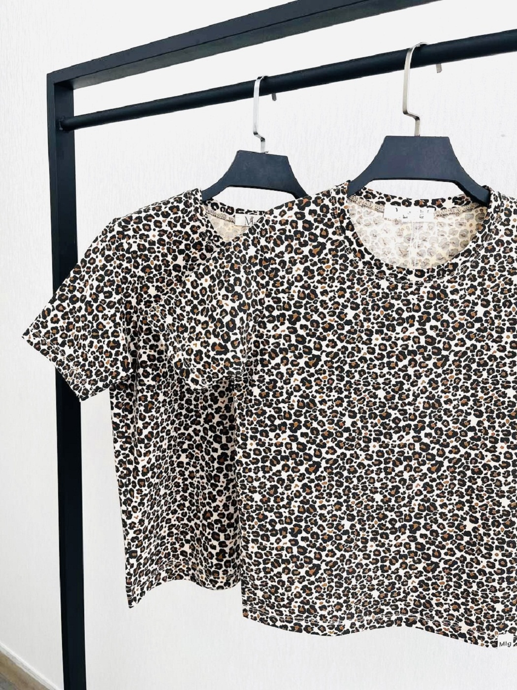 تیشرت کراپ پلنگی تیشرت کراپ تیشرت کراپ زنانه تیشرت کراپ دخترانه